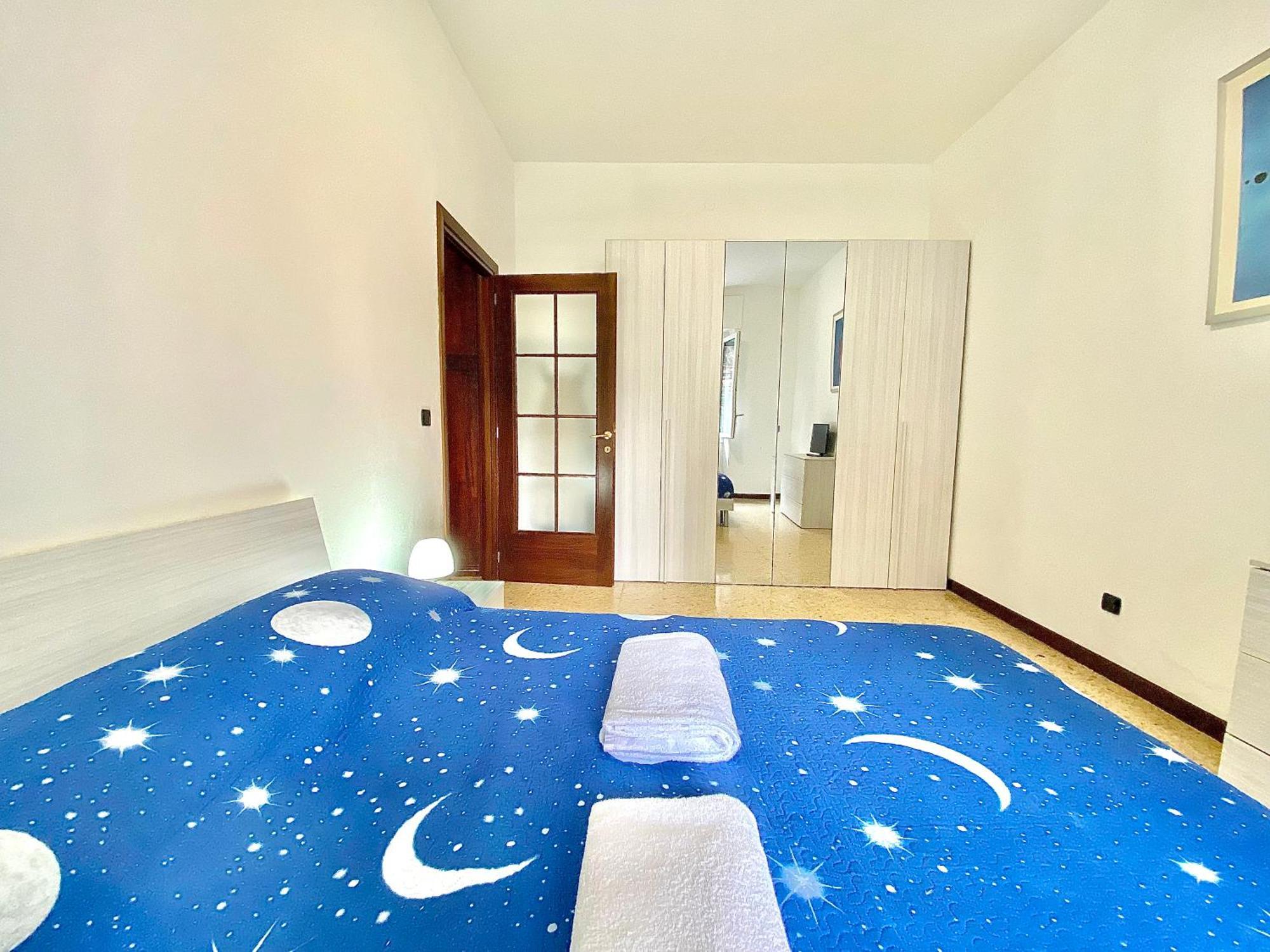 Famagosta Home, Navigli Style, Accanto A Metropolitana M2 Verde, Confortevole E Spazioso Per Gruppi O Famiglie * Milan