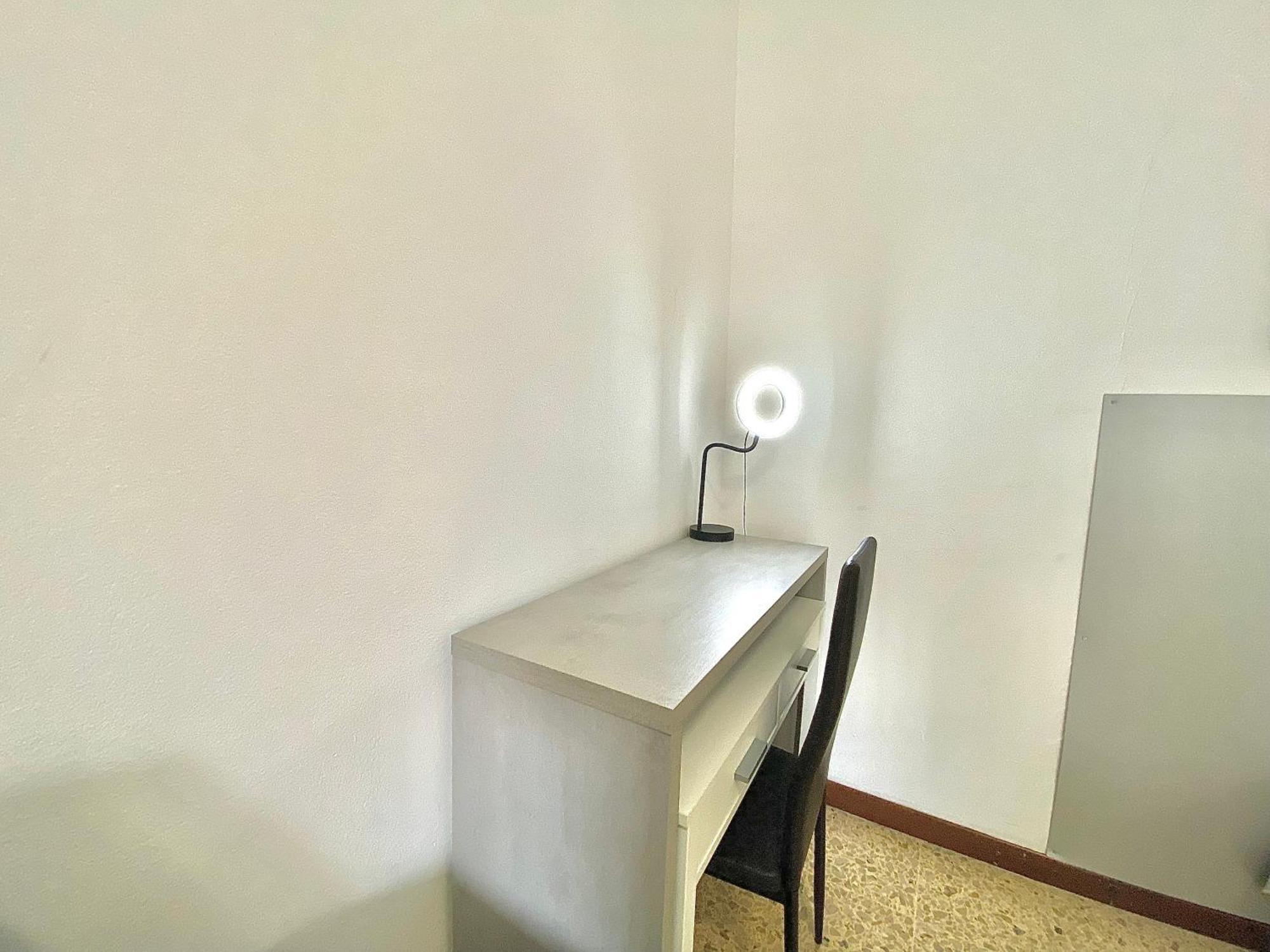 Appartement Famagosta Home, Navigli Style, Accanto A Metropolitana M2 Verde, Confortevole E Spazioso Per Gruppi O Famiglie