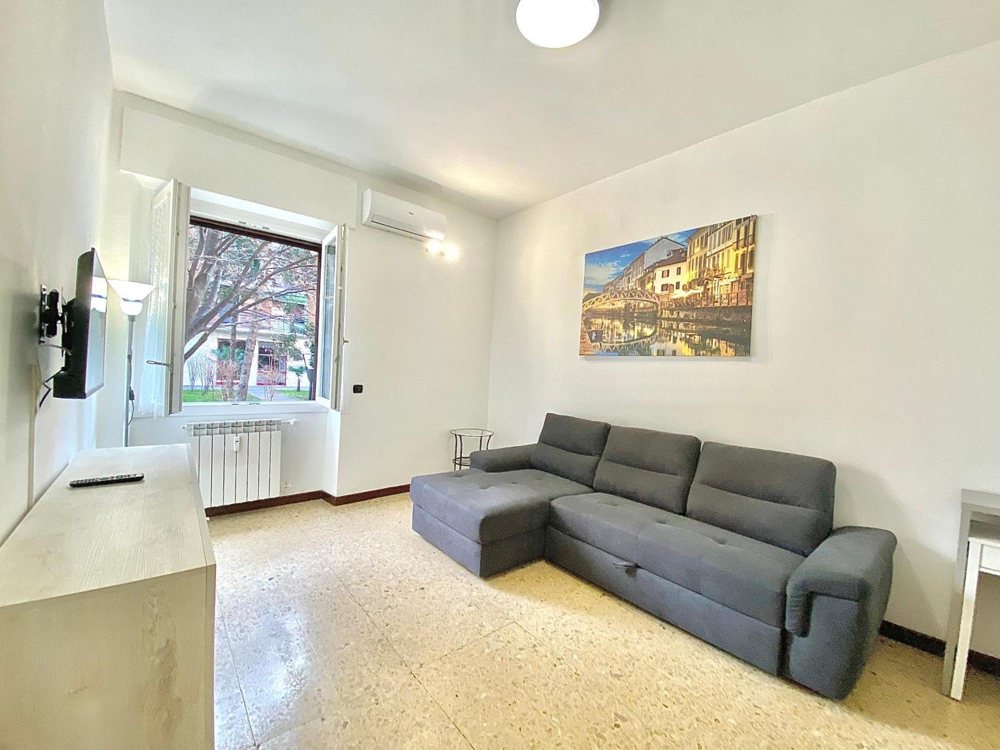 Famagosta Home, Navigli Style, Accanto A Metropolitana M2 Verde, Confortevole E Spazioso Per Gruppi O Famiglie